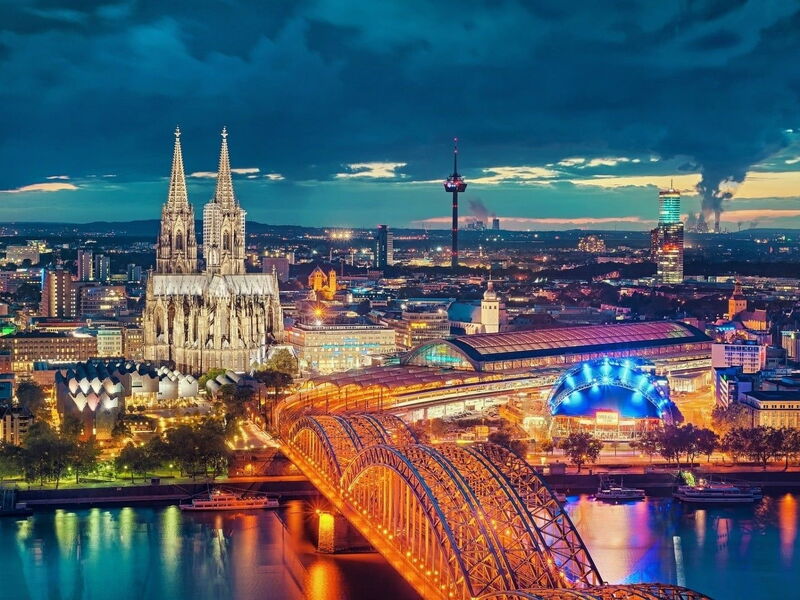 Bağlardan Masal Köylerine Yolculuk Almanya & Fransa & İsviçre | 4 Gece | İzmir Çıkış | SunExpress | Tüm Ekstra Turlar Dahil (ZRH STR)