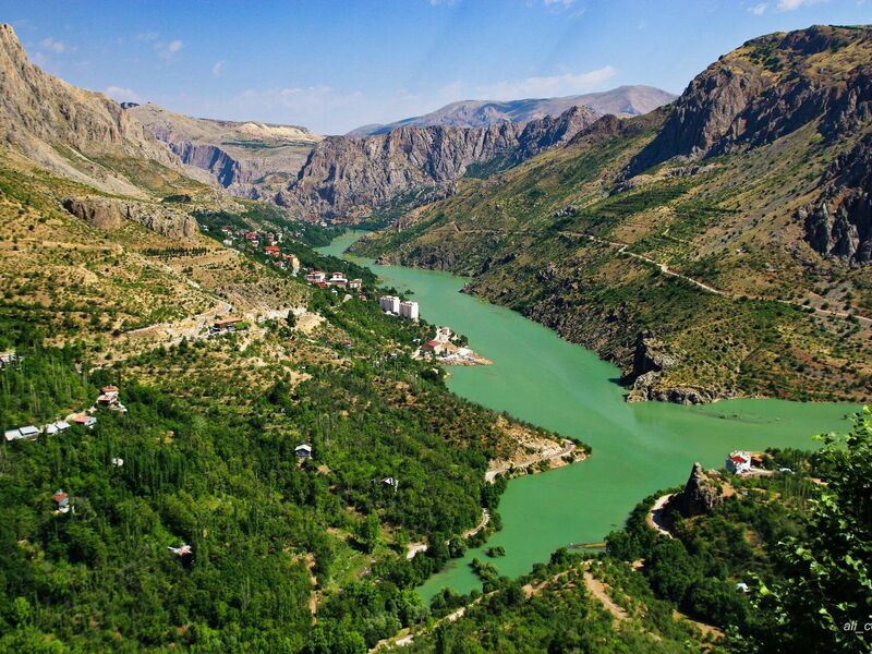 ANKARA ÇIKIŞLI HIZLI TREN İLE SİVAS - DİVRİĞİ - ELAZIĞ - HARPUT - TUNCELİ - MUNZUR VADİSİ TURU